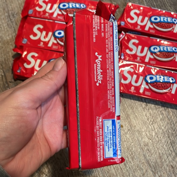 Supreme Oreo not for human consumption lot of 7 - Picture 2 of 4